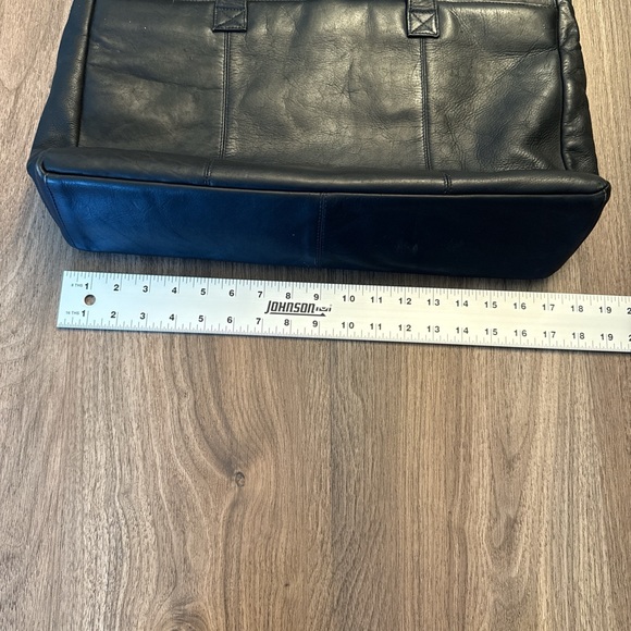 Graffeo made in Colombia, large Black Leather Tote Bag - Picture 5 of 6